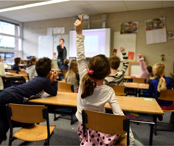 What I Wish My Educators Had Known:  20 Tips from a Mainstreamed Deaf and Hard-of-Hearing (DHH) Individual